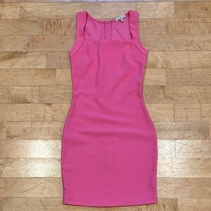 Elegant Pink Sleeveless Bodycon Dress
